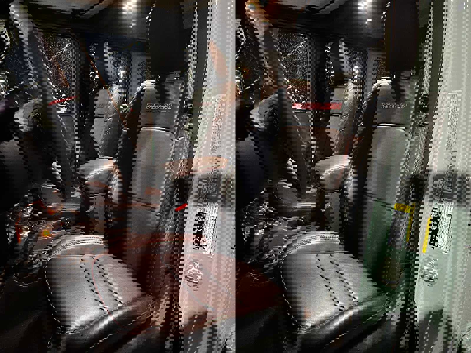 Used 2024 Jeep Wrangler Unlimited Rubicon w/ Capability Package image 22