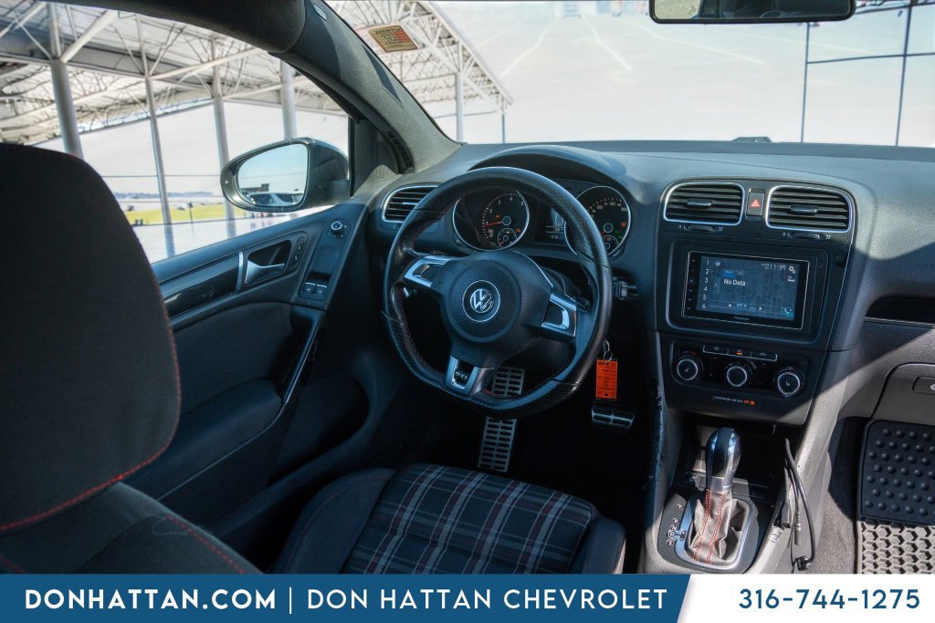Used 2011 Volkswagen GTI 2-Door FWD image 11