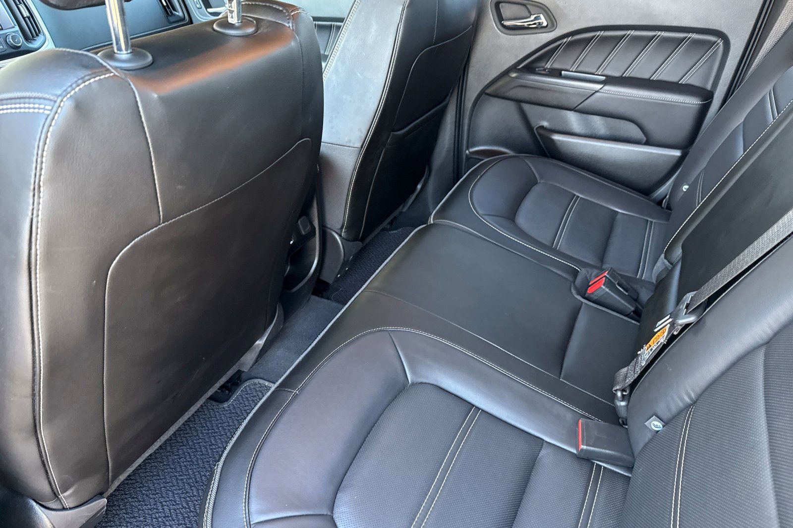 Used 2022 GMC Canyon Denali AWD/4WD image 12