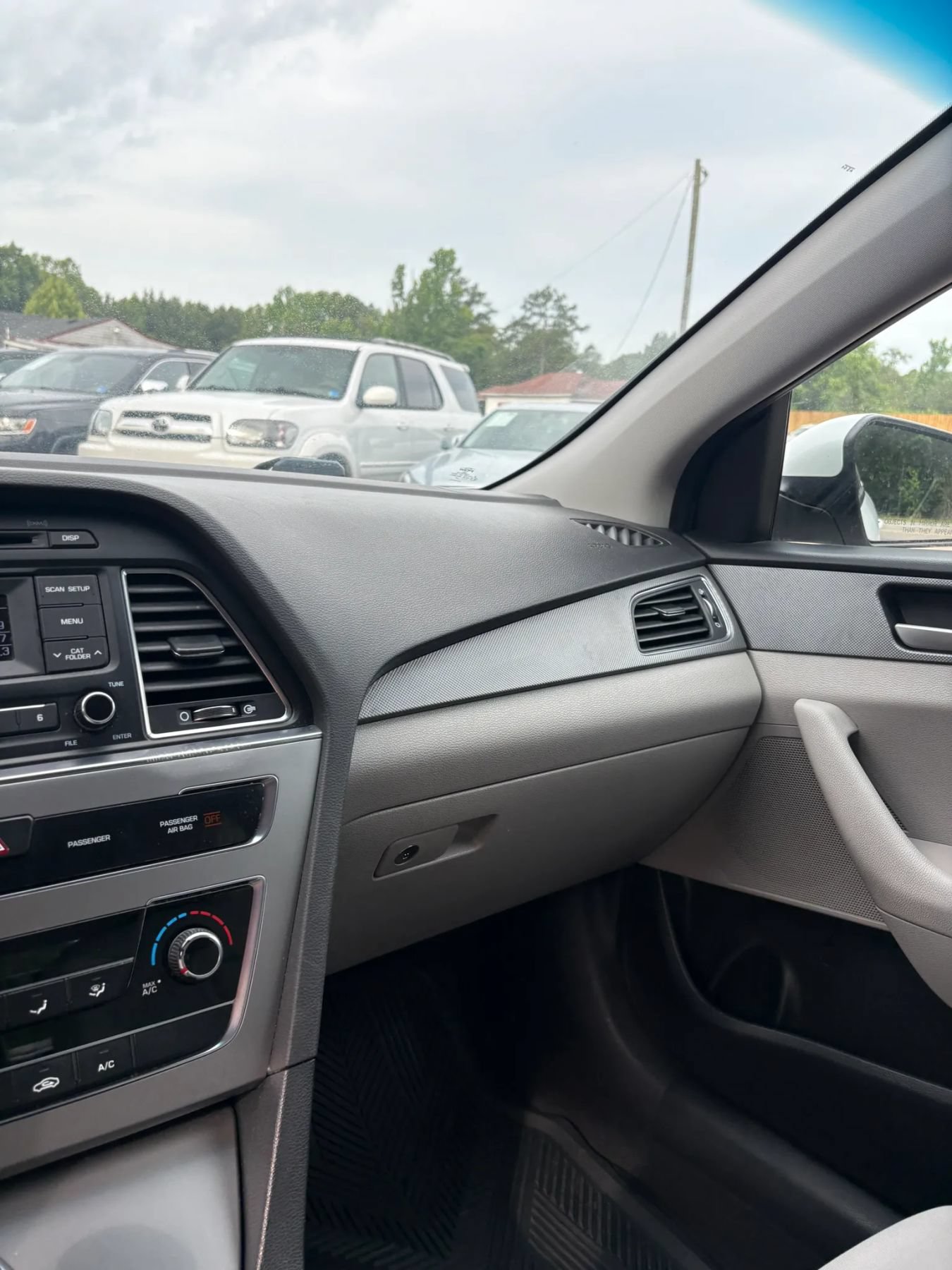 Used 2017 Hyundai Sonata SE FWD image 36