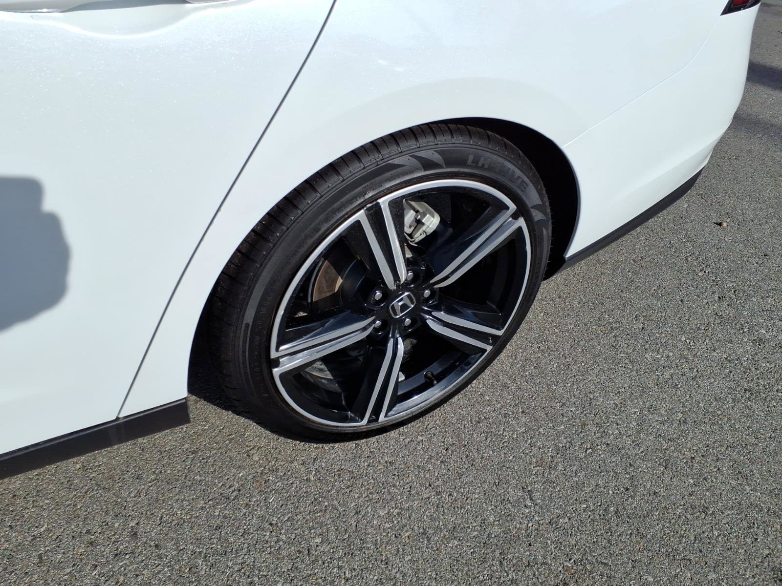 Used 2024 Honda Accord Sport image 8