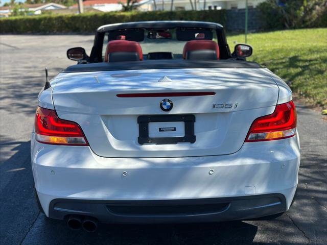 Used 2013 BMW 135i Convertible image 7