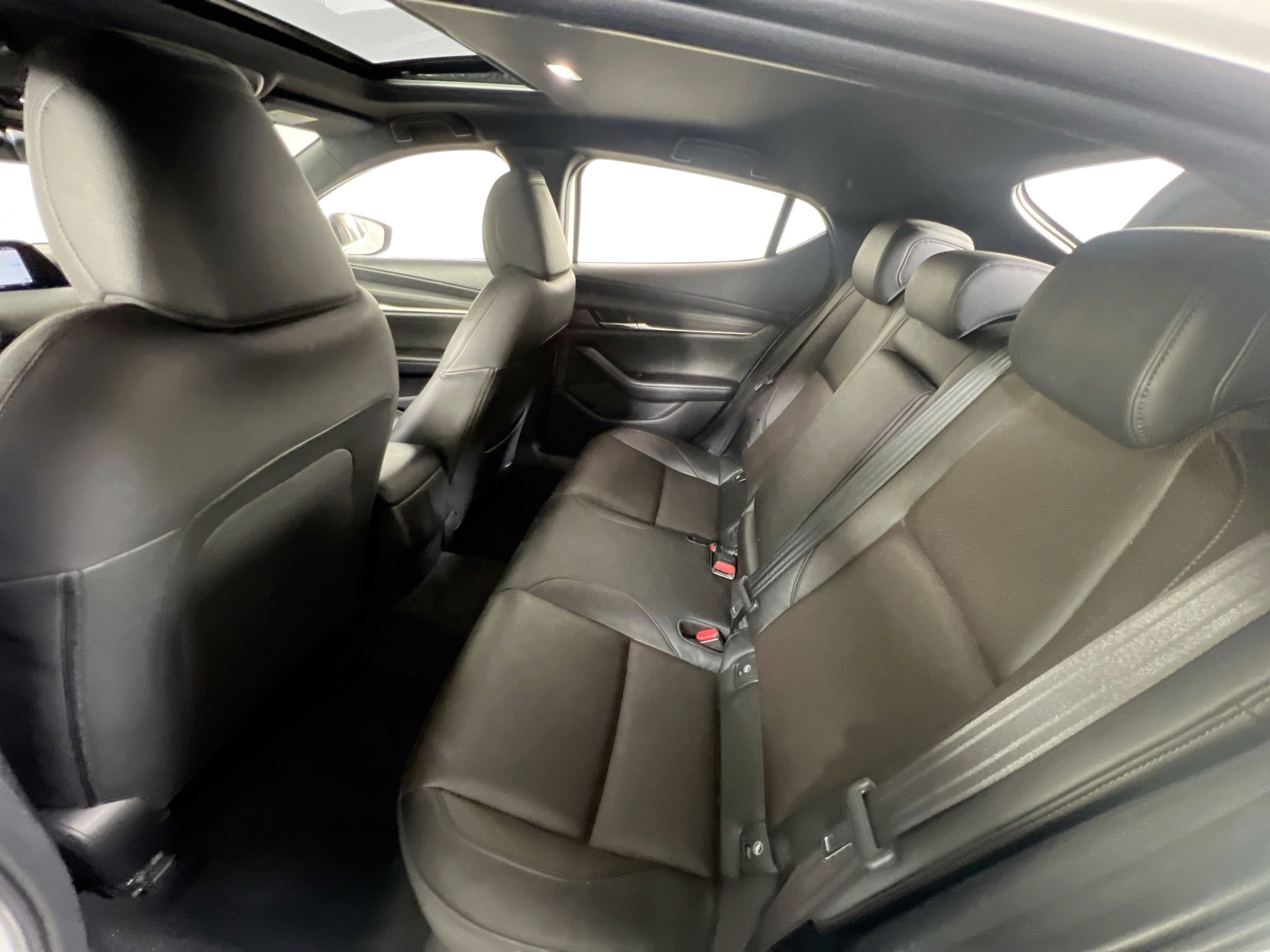 Used 2022 MAZDA MAZDA3 s FWD image 25