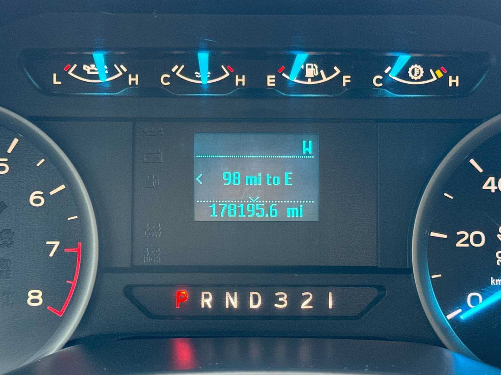 Used 2017 Ford F150 XLT AWD/4WD image 32