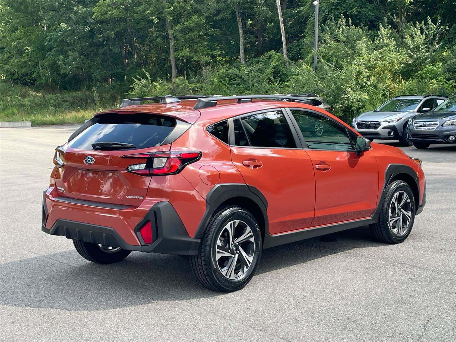 Used 2024 Subaru Crosstrek 2.0i Premium AWD/4WD image 5
