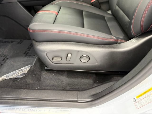 New 2026 Chevrolet Traverse RS AWD/4WD image 14
