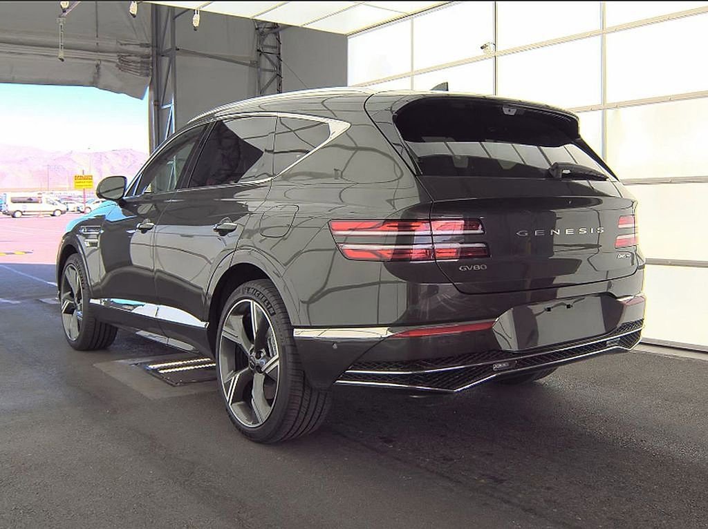 Used 2026 Genesis GV80 3.5T Prestige image 3
