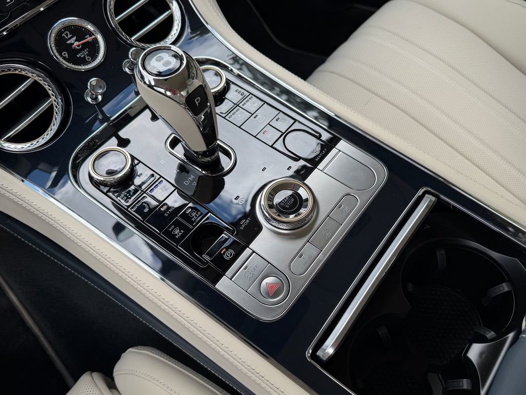 Used 2025 Bentley Continental GT image 29