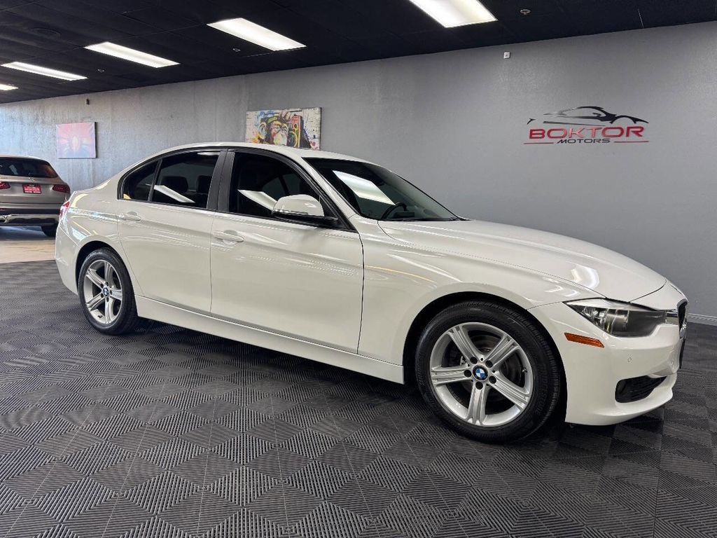 Used 2015 BMW 320i xDrive Sedan AWD/4WD image 2