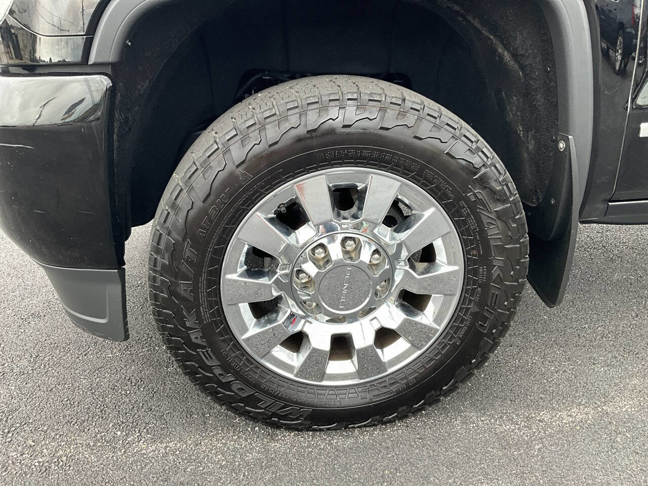 Used 2016 GMC Sierra 2500 Denali w/ Duramax Plus Package AWD/4WD image 17