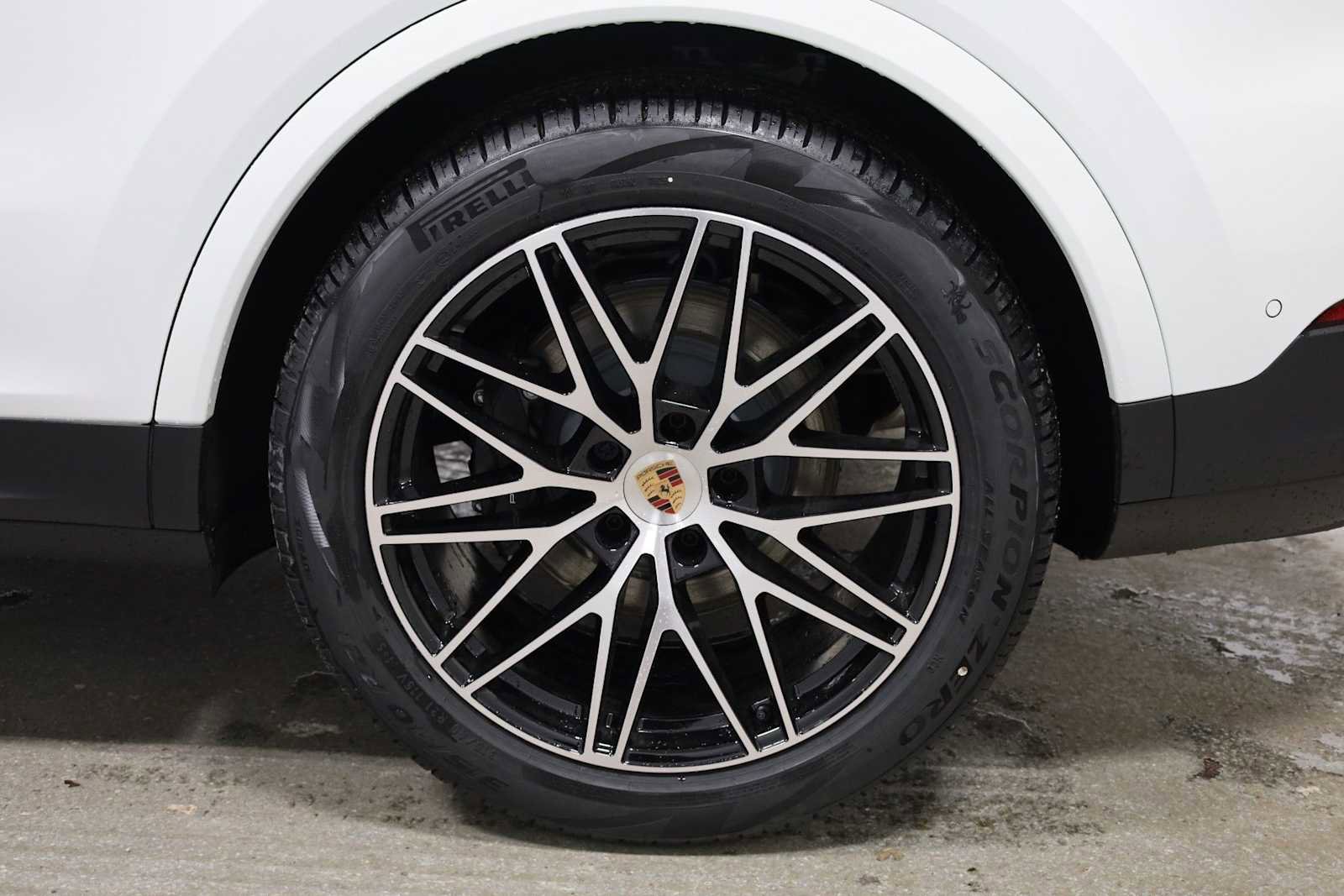 New 2026 Porsche Cayenne Coupe image 38