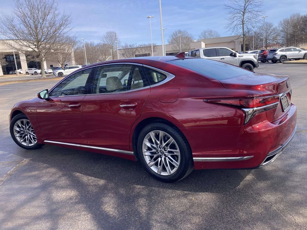 Used 2019 Lexus LS 500 w/ Accessory Package (Z2) image 4