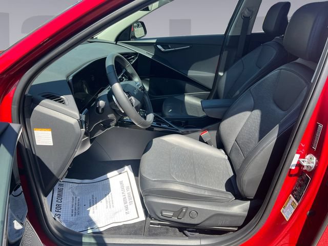 Used 2023 Kia Niro SX Touring FWD image 10