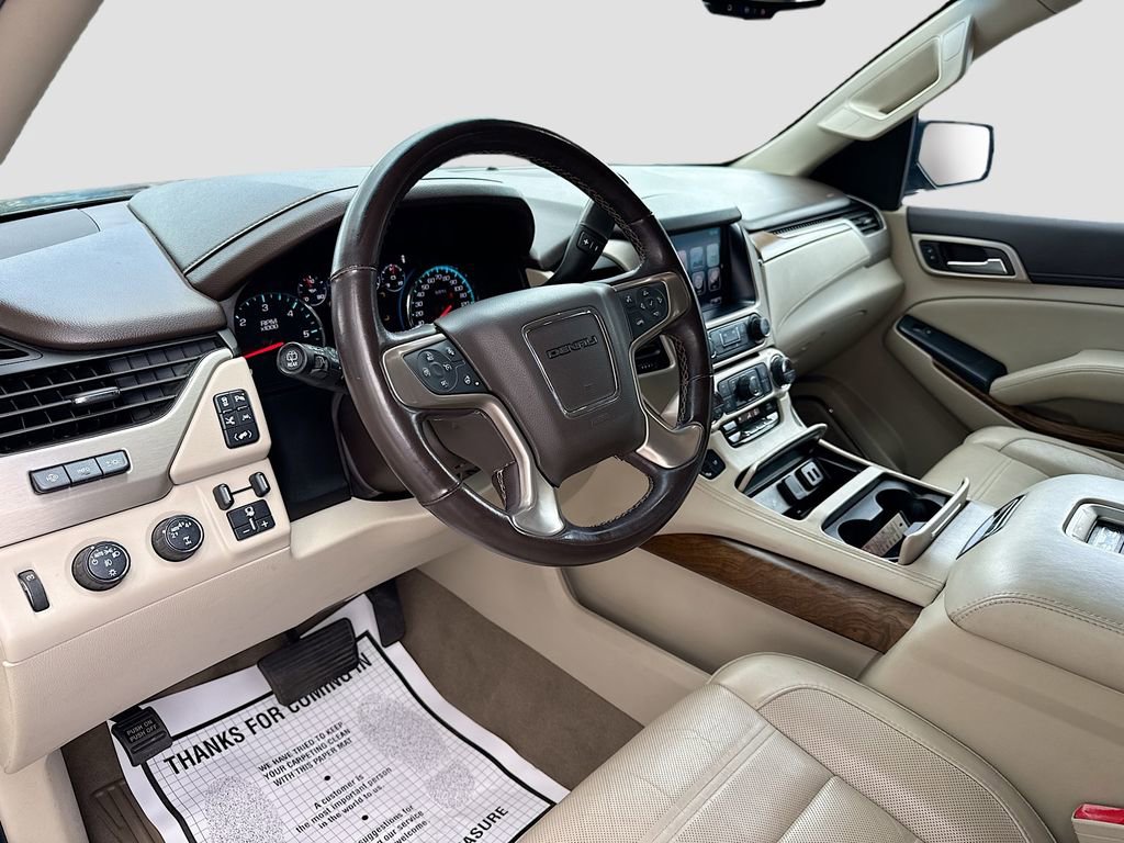 Used 2020 GMC Yukon XL Denali w/ Denali Ultimate Package image 10