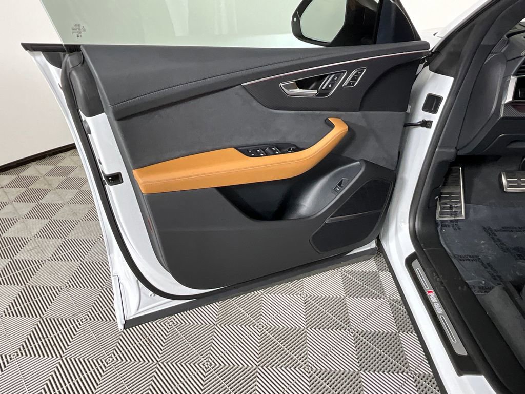 Used 2024 Audi RS Q8 image 19