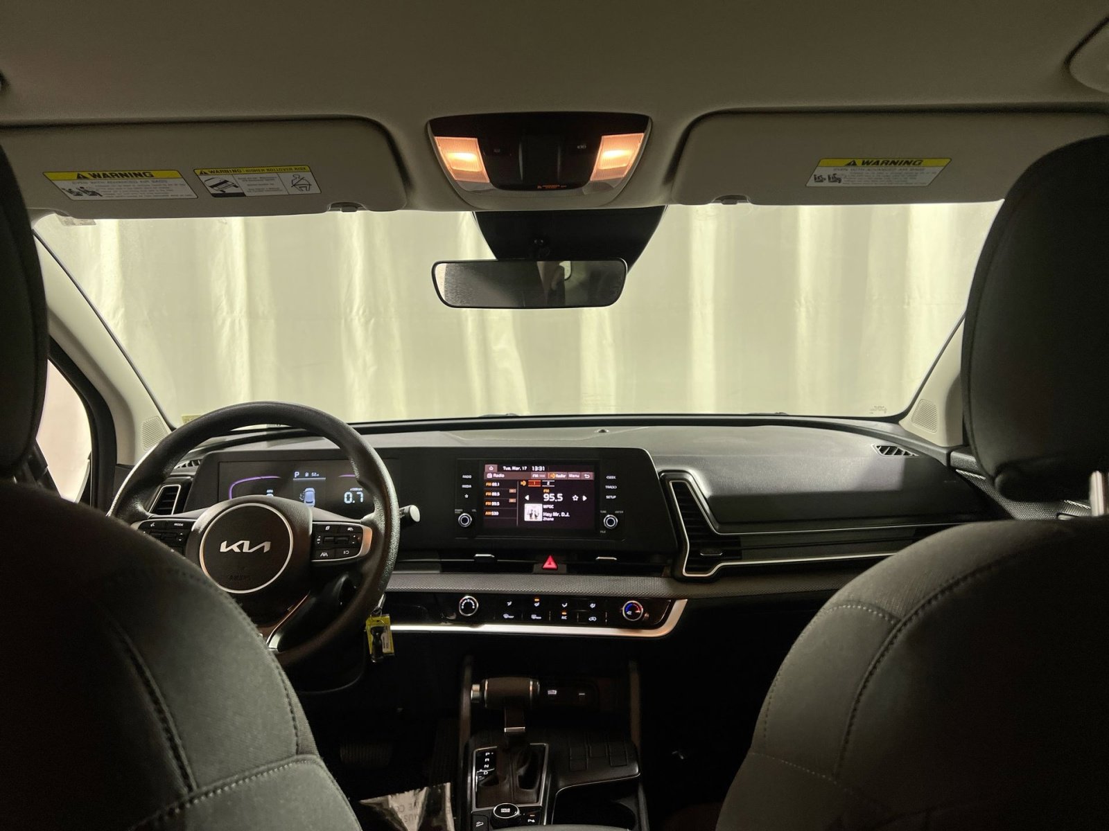 Used 2023 Kia Sportage LX image 17