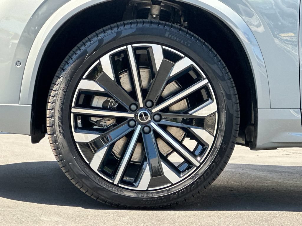 New 2026 Volvo XC90 T8 Plus AWD/4WD image 26
