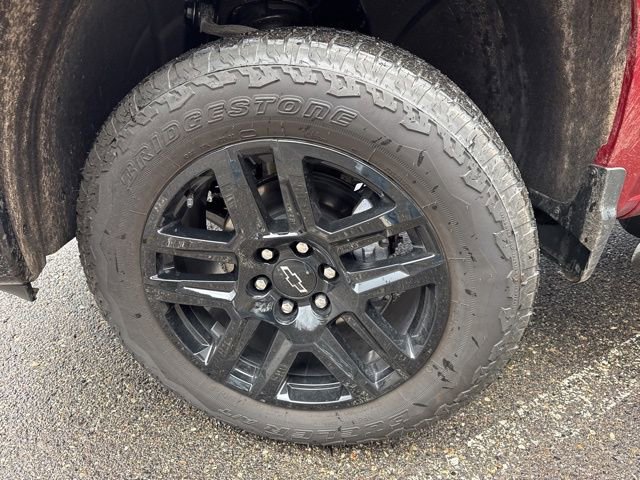 Used 2026 Chevrolet Silverado 1500 LT Trail Boss w/ LPO, Dark Essentials Package AWD/4WD image 32