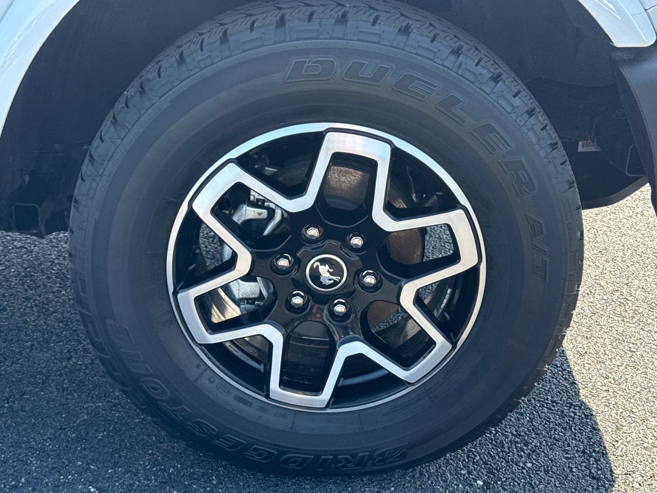 Used 2025 Ford Bronco Outer Banks AWD/4WD image 9