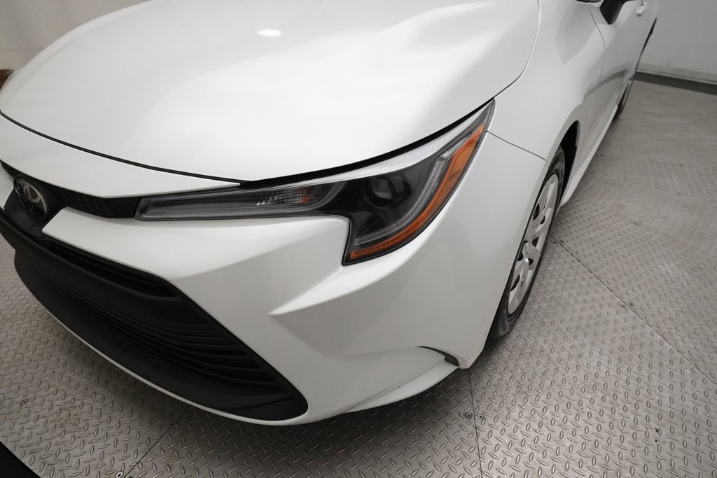 Used 2025 Toyota Corolla LE FWD image 22