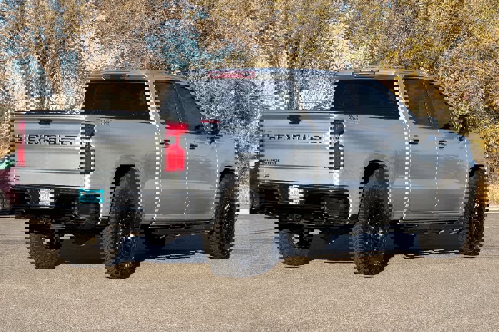 Used 2021 Chevrolet Silverado 1500 LT Trail Boss w/ Bed Protection Package image 2