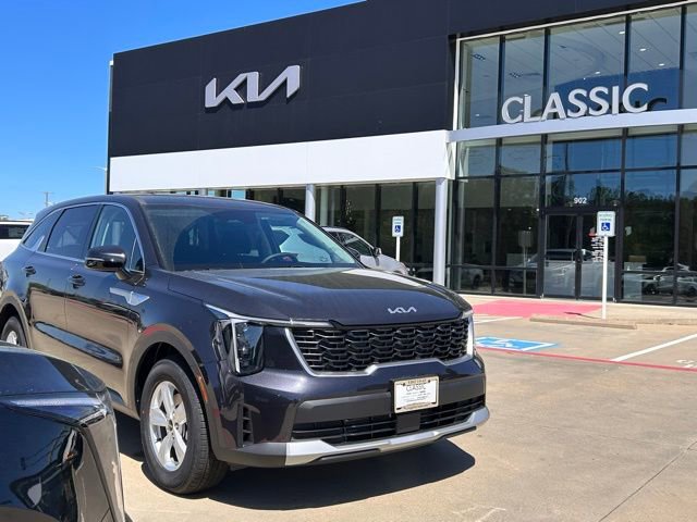 Used 2026 Kia Sorento LX FWD image 1