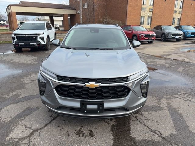 New 2026 Chevrolet Trax LT w/ Driver Confidence Package FWD image 9