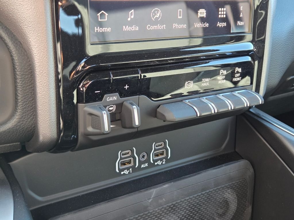 New 2027 RAM 3500 Big Horn AWD/4WD image 15