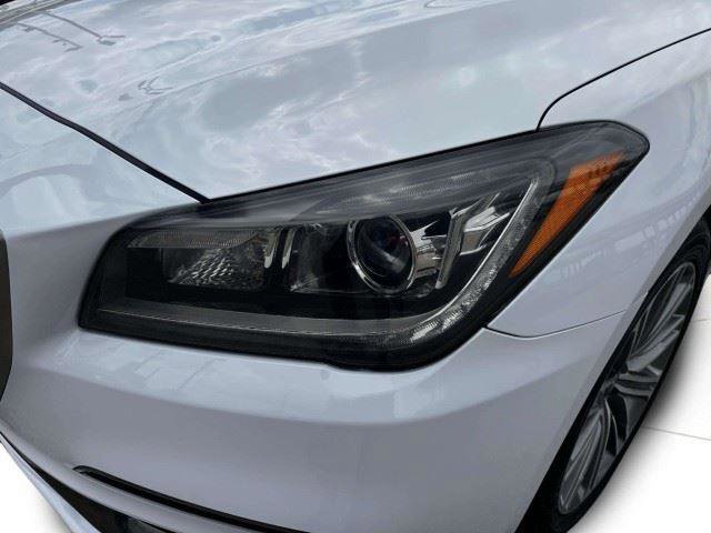 Used 2019 Genesis G80 3.8 RWD image 12