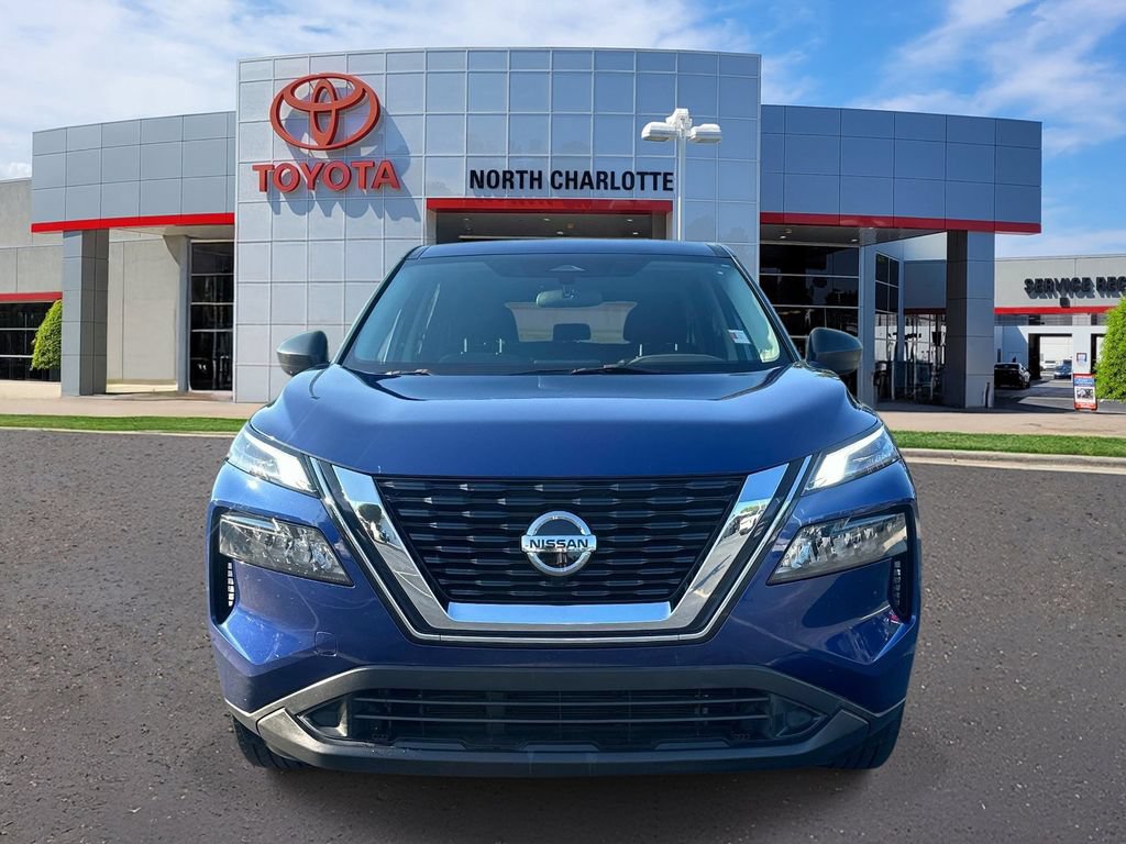 Used 2021 Nissan Rogue S FWD image 2