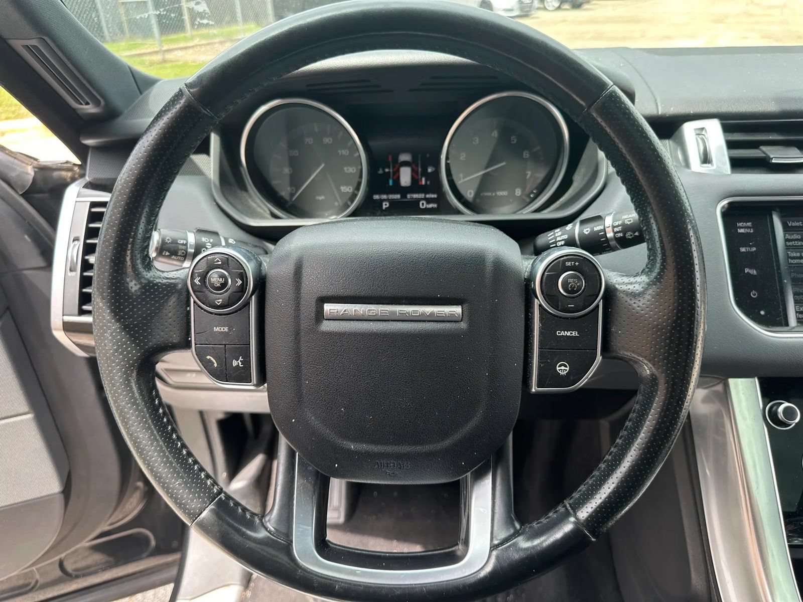 Used 2015 Land Rover Range Rover Sport HSE AWD/4WD image 28