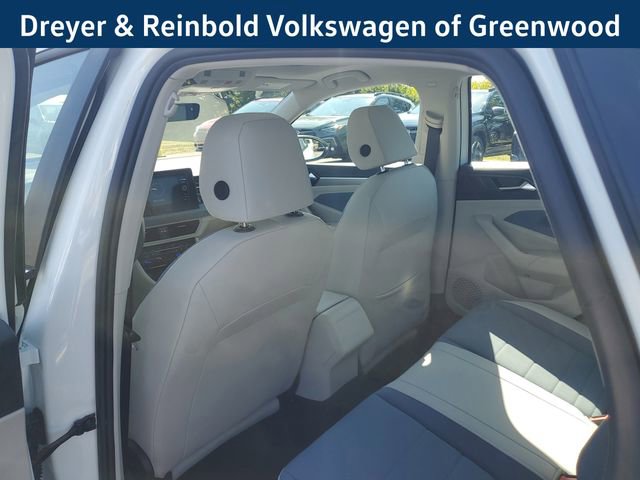 New 2025 Volkswagen Jetta SE image 14