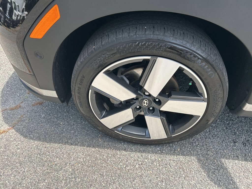 Certified 2024 Hyundai Santa Fe Limited FWD image 12