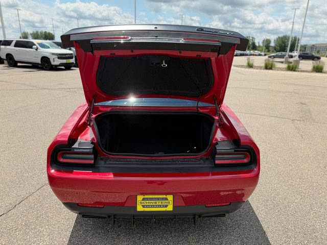 Used 2015 Dodge Challenger SRT Hellcat RWD image 16