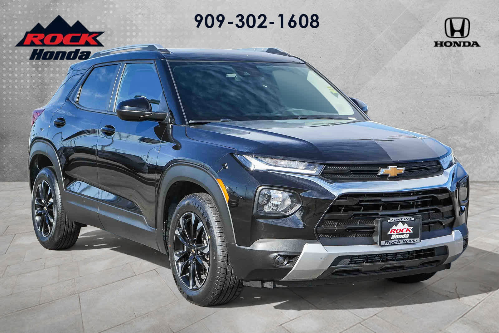 Used 2023 Chevrolet TrailBlazer LT image 3