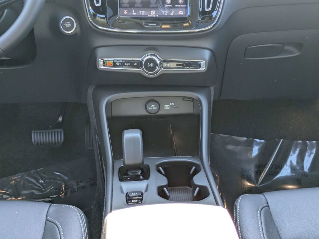 Used 2026 Volvo XC40 B5 Core AWD/4WD image 20