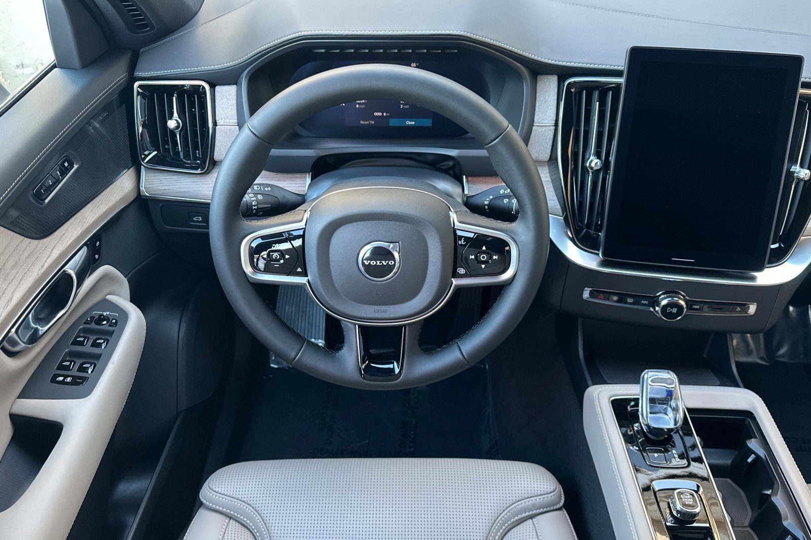 New 2026 Volvo XC90 B6 Ultra image 16