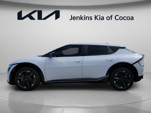 New 2026 Kia EV6 Wind RWD image 8