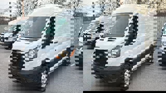 New 2026 Ford Transit 250 148 Medium Roof Extended AWD image 2