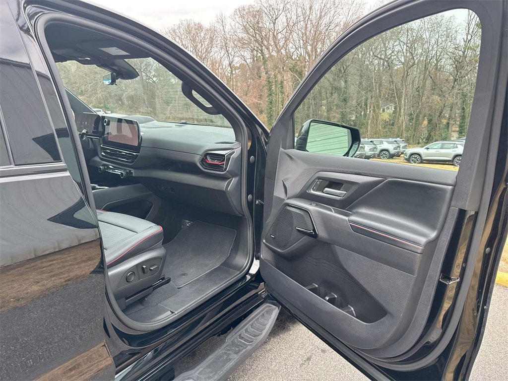 Used 2024 Chevrolet Silverado EV RST image 30