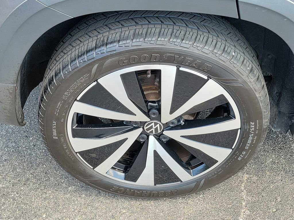 Used 2022 Volkswagen Taos SE image 7
