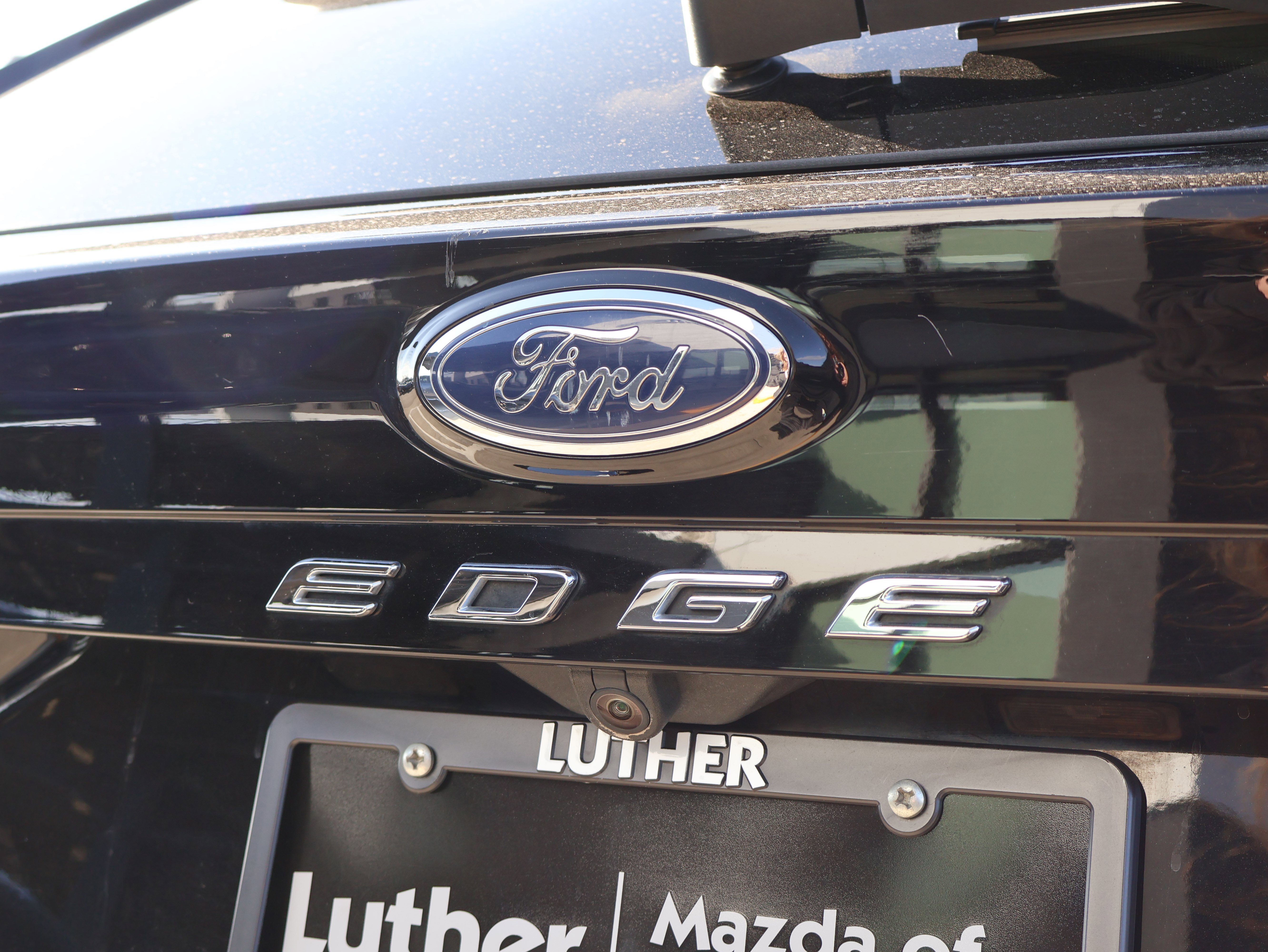 Used 2024 Ford Edge Titanium image 17