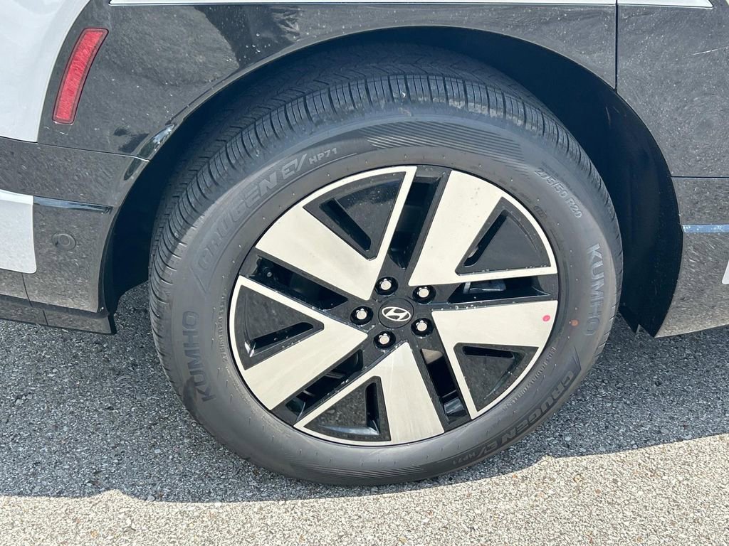New 2026 Hyundai Ioniq 9 SEL image 11