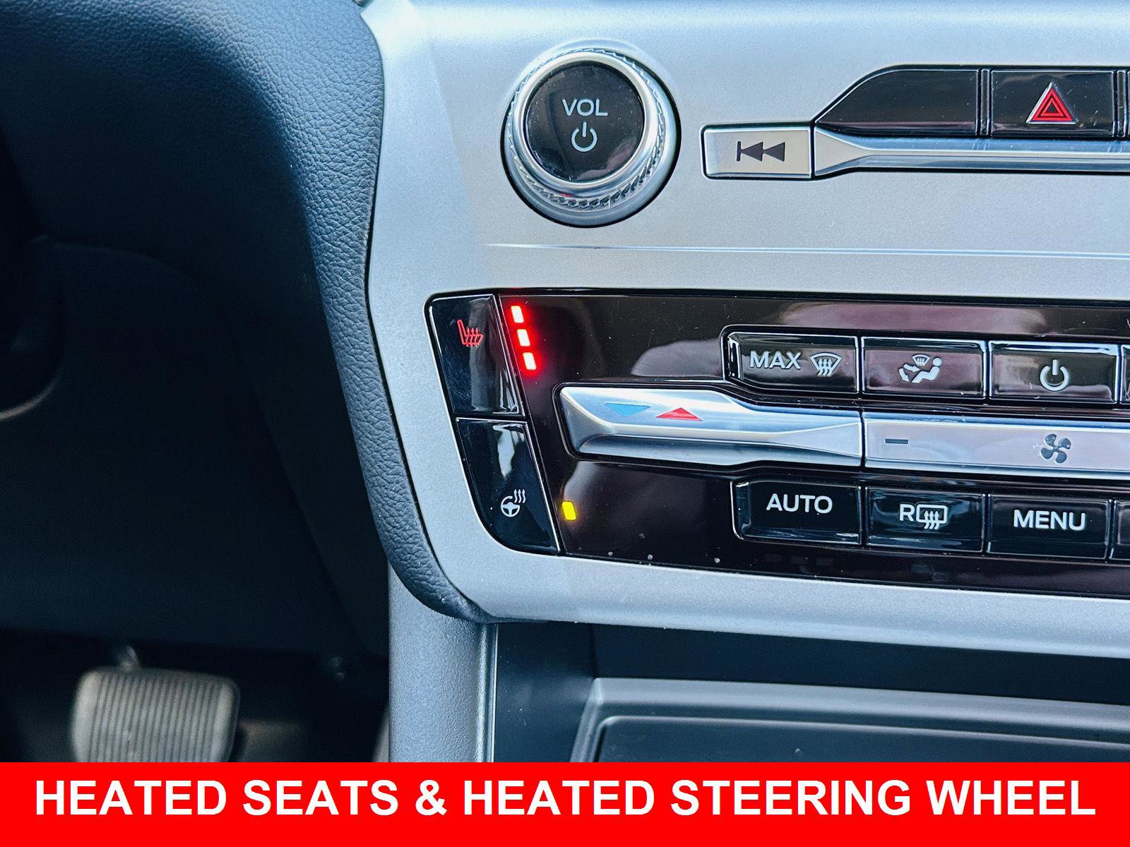 Used 2022 Ford Explorer XLT w/ Equipment Group 202A AWD/4WD image 5