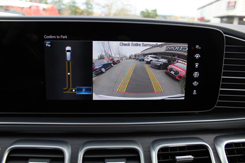 Used 2022 Mercedes-Benz GLS 450 4MATIC image 13