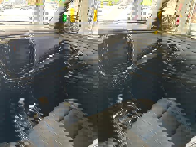 Used 2023 Chevrolet Traverse LT image 10