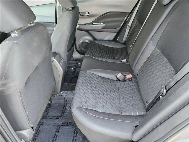 Used 2024 Nissan Kicks SV w/ Interior Electronics Package FWD image 22