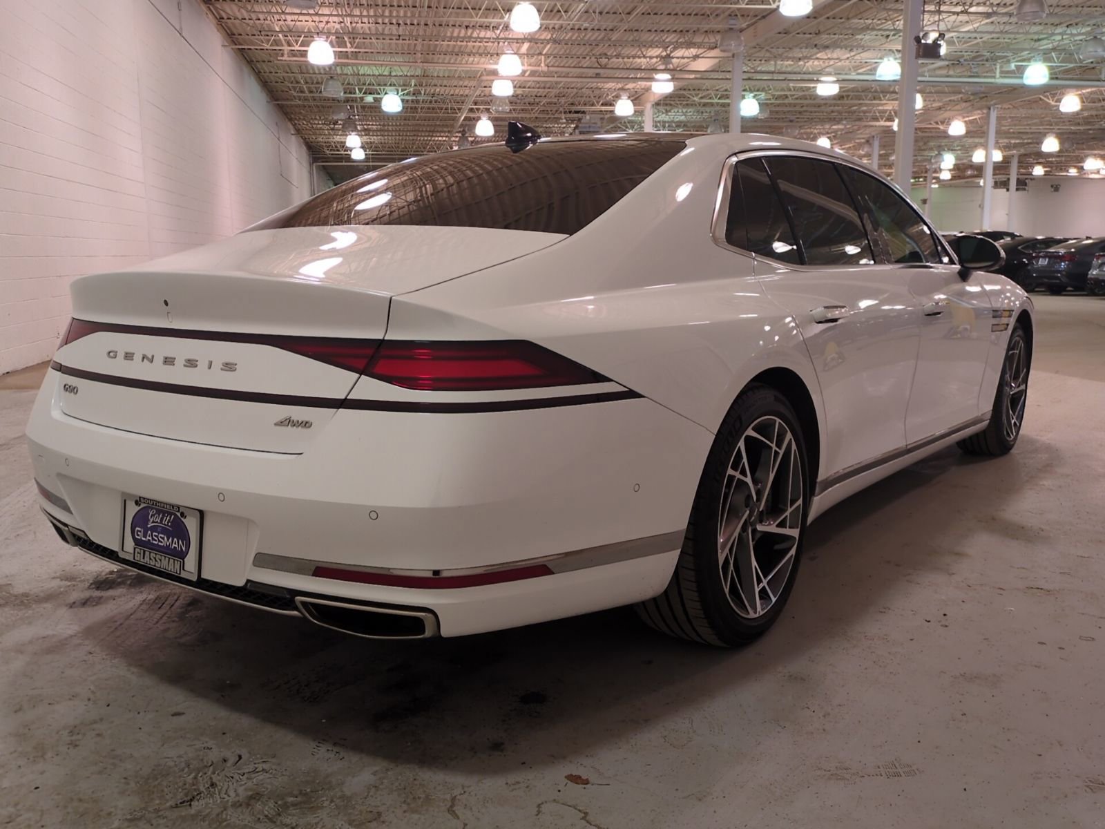 Used 2023 Genesis G90 3.5T image 3