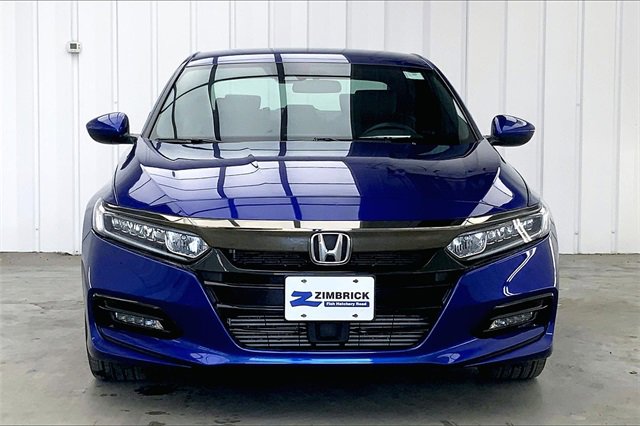 Used 2018 Honda Accord Sport image 3