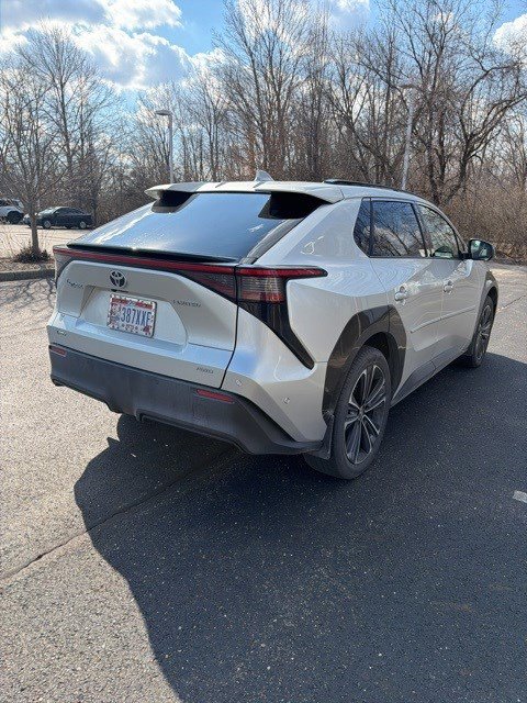 Used 2024 Toyota bZ4X AWD w/ Weather Package image 7